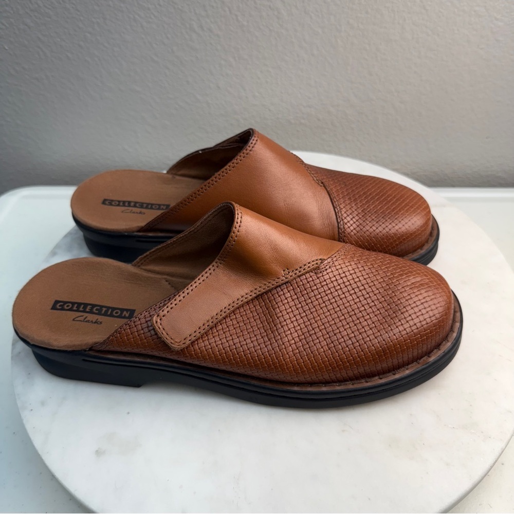 Clarks Tayna Mules size 9.5 Leather Textured Clogs Shoes Brown/Tan Slip On